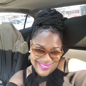 Meet your Posher, Pamela